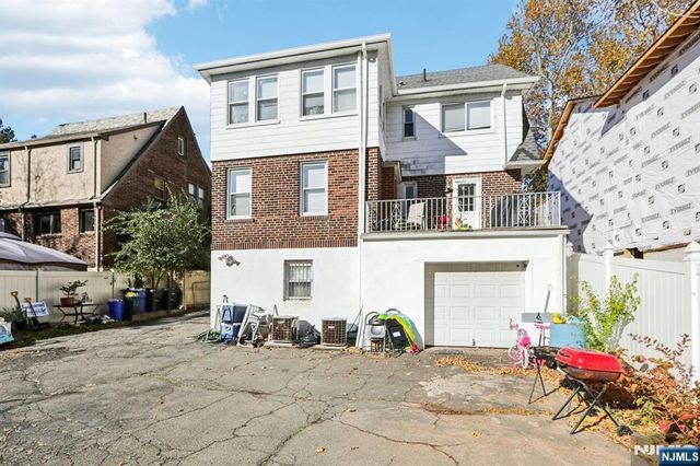 456 Morse Avenue, Ridgefield, NJ 07657