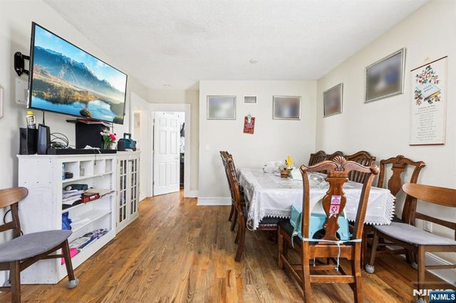 456 Morse Avenue, Ridgefield, NJ 07657