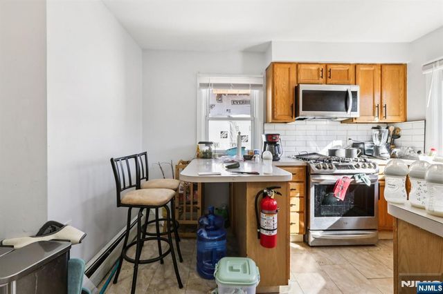 456 Morse Avenue, Ridgefield, NJ 07657