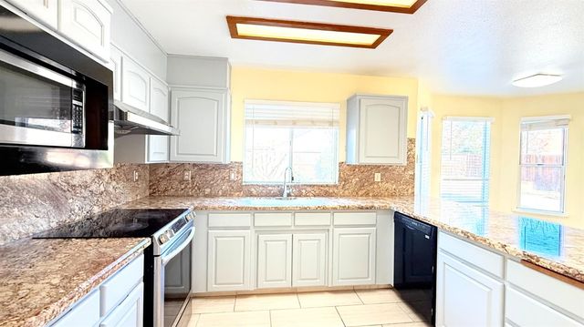 1778 E Niles Avenue, Fresno, CA 93720