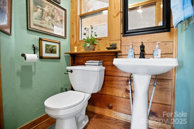 343 Chestnut Village, Mars Hill, NC 28754