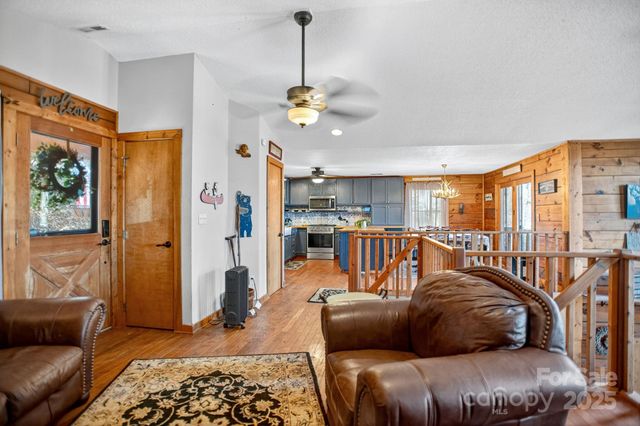 343 Chestnut Village, Mars Hill, NC 28754