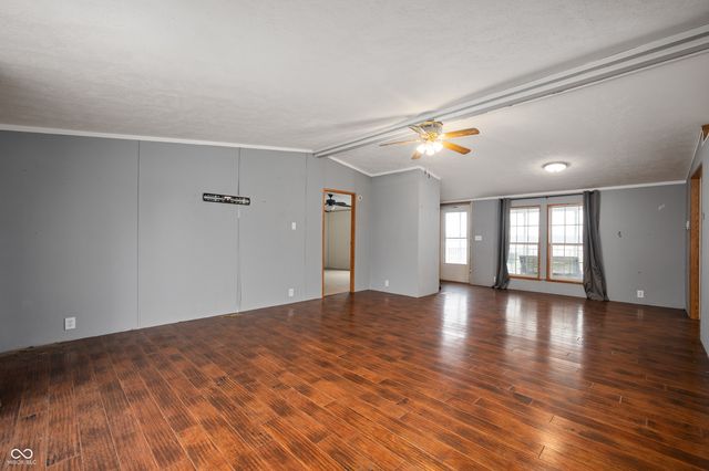 1294 N Hillsboro Road, New Castle, IN 47362