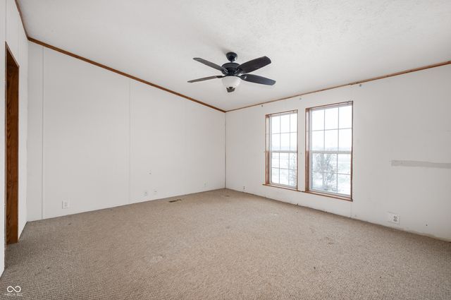 1294 N Hillsboro Road, New Castle, IN 47362