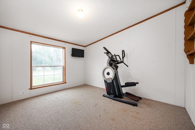 1294 N Hillsboro Road, New Castle, IN 47362