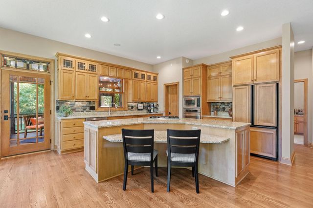 720 Timber Lane, Shoreview, MN 55126