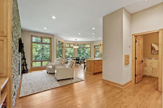 720 Timber Lane, Shoreview, MN 55126