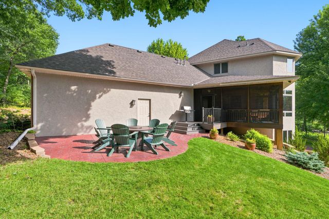 720 Timber Lane, Shoreview, MN 55126