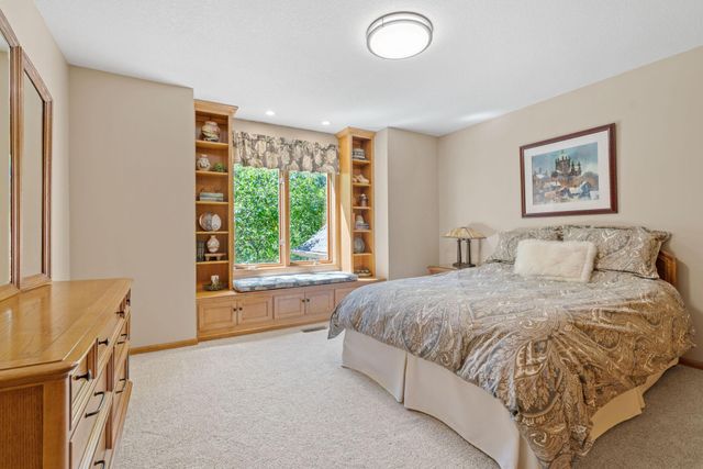 720 Timber Lane, Shoreview, MN 55126