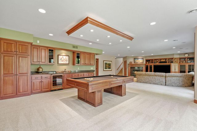 720 Timber Lane, Shoreview, MN 55126