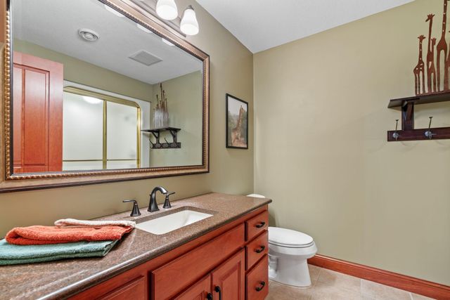 720 Timber Lane, Shoreview, MN 55126
