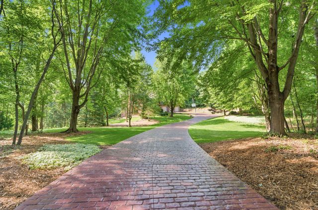 720 Timber Lane, Shoreview, MN 55126