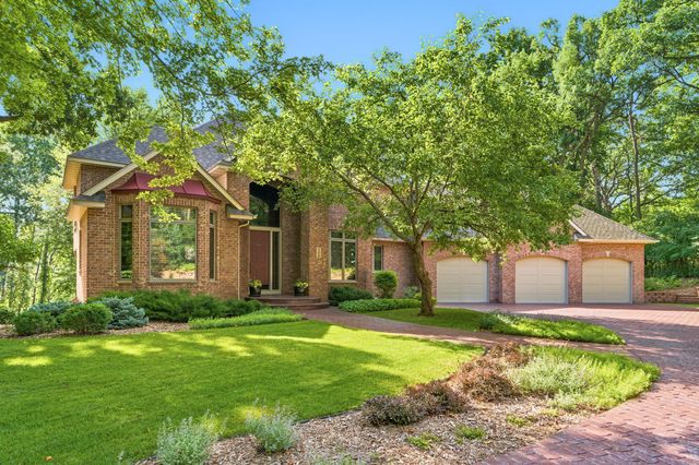 720 Timber Lane, Shoreview, MN 55126