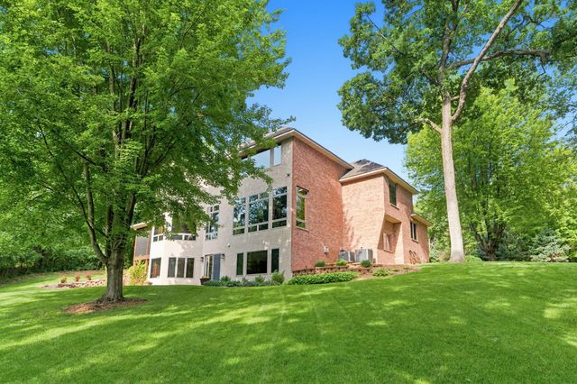 720 Timber Lane, Shoreview, MN 55126