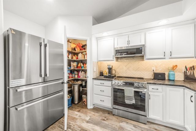 343 E Joshua Tree, Meridian, ID 83646