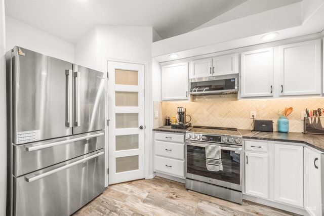 343 E Joshua Tree, Meridian, ID 83646