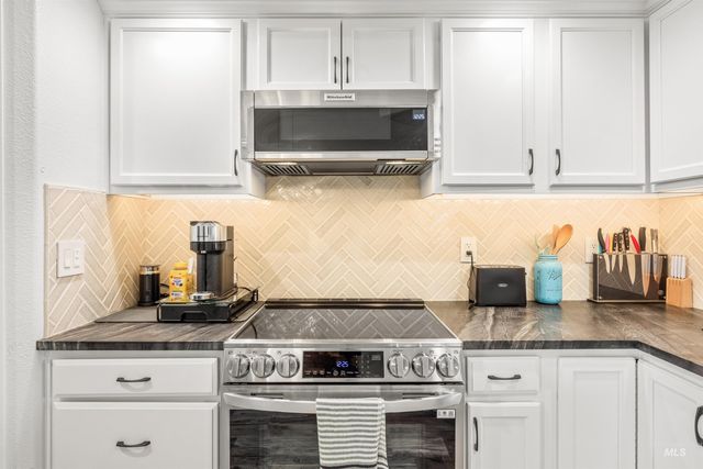 343 E Joshua Tree, Meridian, ID 83646