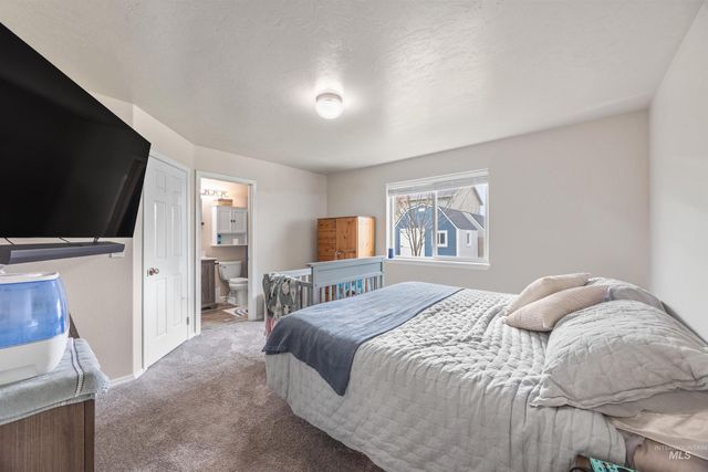 343 E Joshua Tree, Meridian, ID 83646