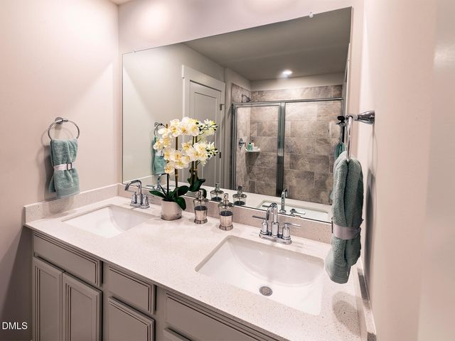 812 Strm Vw Court, Mebane, NC 27302