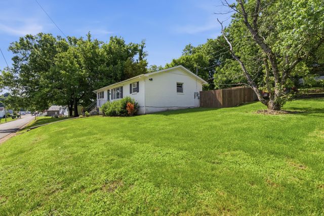 183 Gordon St, Pulaski, TN 38478