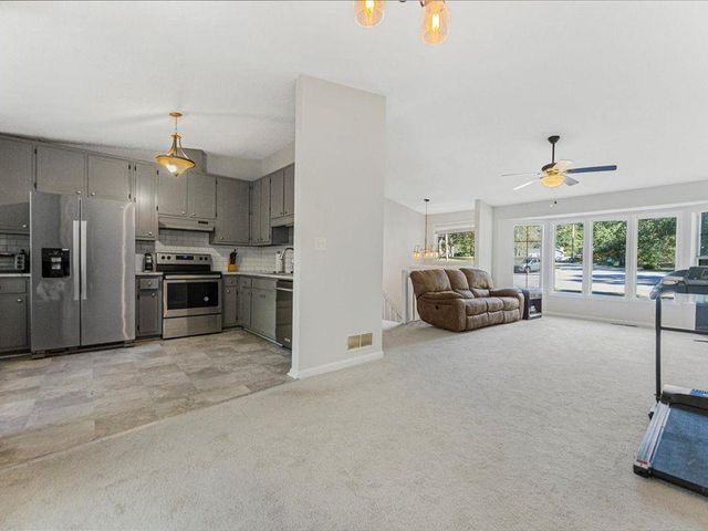 1114 DANUBE Trail, Sugar Hill, GA 30518