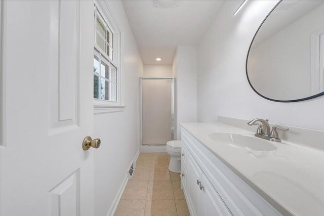 5030 Jonathan LN, Roanoke, VA 24019