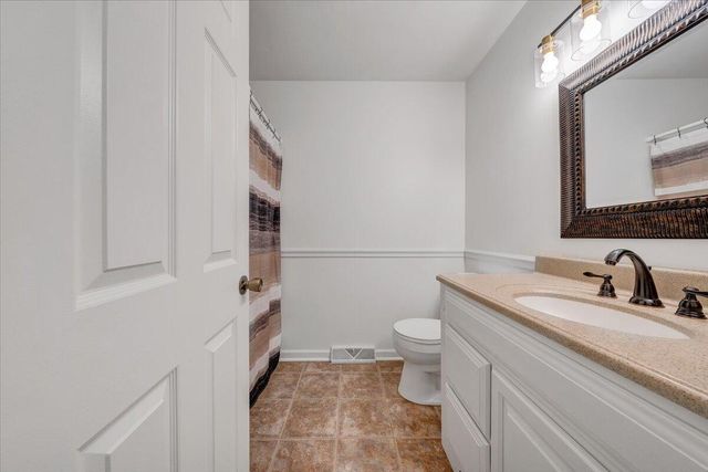 5030 Jonathan LN, Roanoke, VA 24019