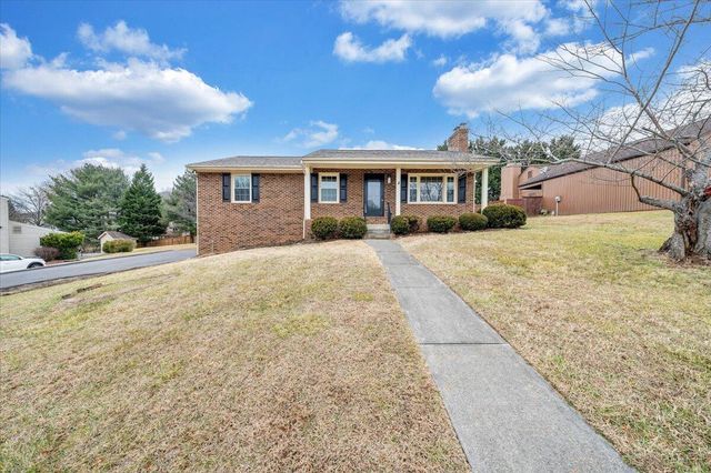 5030 Jonathan LN, Roanoke, VA 24019