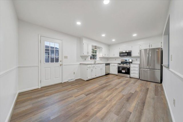 5030 Jonathan LN, Roanoke, VA 24019