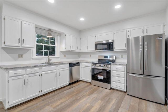 5030 Jonathan LN, Roanoke, VA 24019