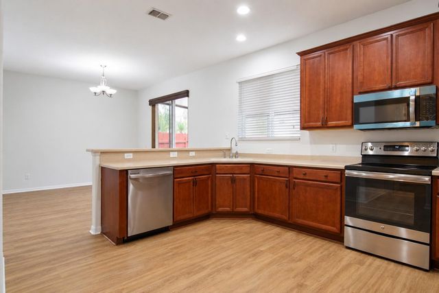 17446 QUEENSLAND STREET, Land O Lakes, FL 34638