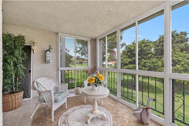 5515 Paseo Del Lago W 1D, Laguna Woods, CA 92637