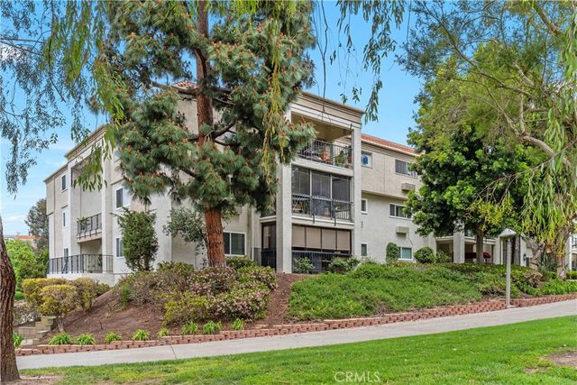 5515 Paseo Del Lago W 1D, Laguna Woods, CA 92637