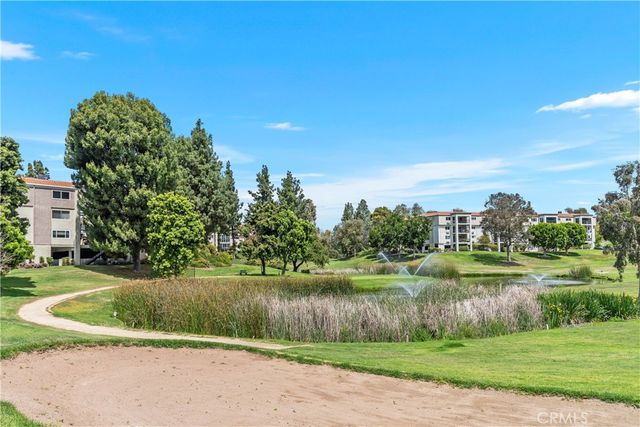 5515 Paseo Del Lago W 1D, Laguna Woods, CA 92637