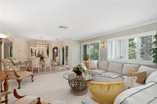 5515 Paseo Del Lago W 1D, Laguna Woods, CA 92637