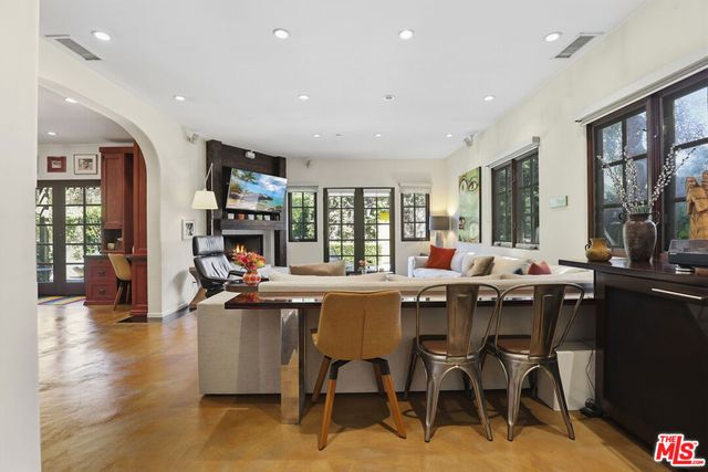 423 22nd Street, Santa Monica, CA 90402