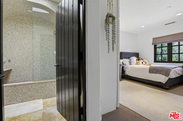 423 22nd Street, Santa Monica, CA 90402
