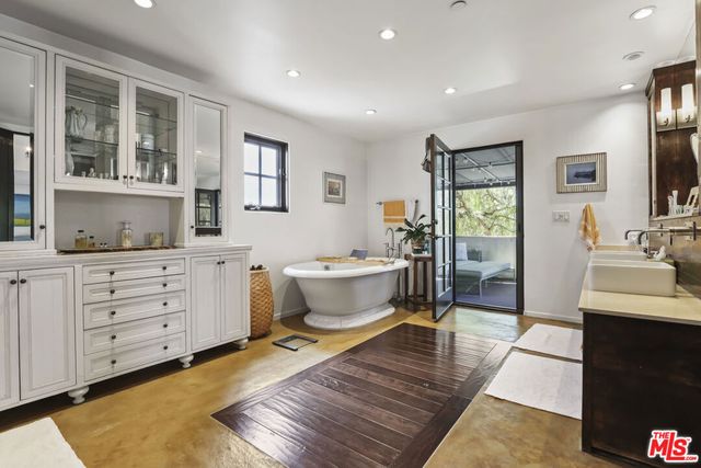 423 22nd Street, Santa Monica, CA 90402