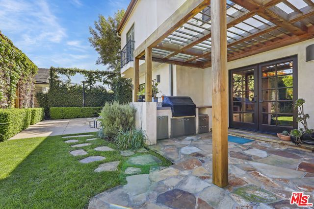 423 22nd Street, Santa Monica, CA 90402