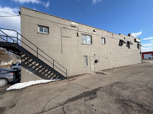 728 W 11 Mile Road, Madison Heights, MI 48071