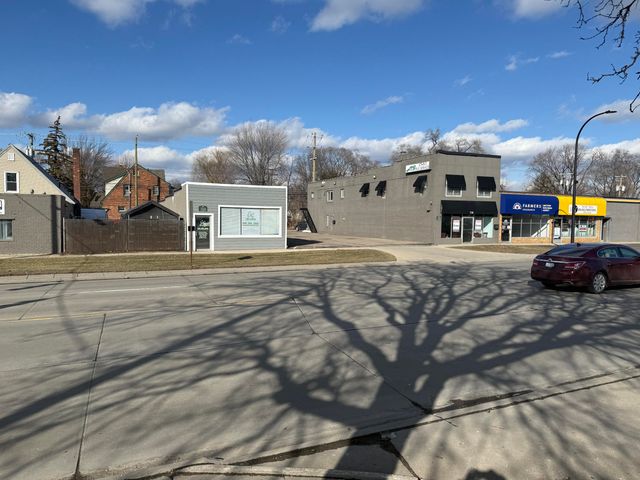 728 W 11 Mile Road, Madison Heights, MI 48071