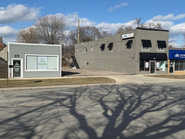 728 W 11 Mile Road, Madison Heights, MI 48071