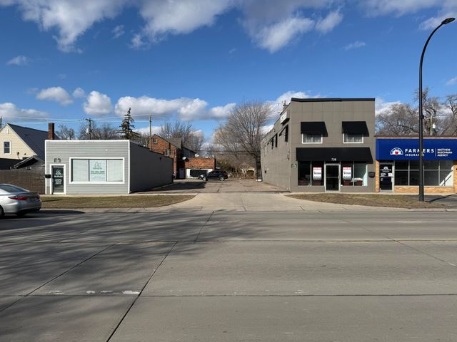 728 W 11 Mile Road, Madison Heights, MI 48071