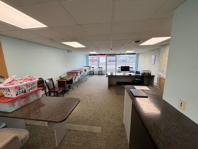 728 W 11 Mile Road, Madison Heights, MI 48071