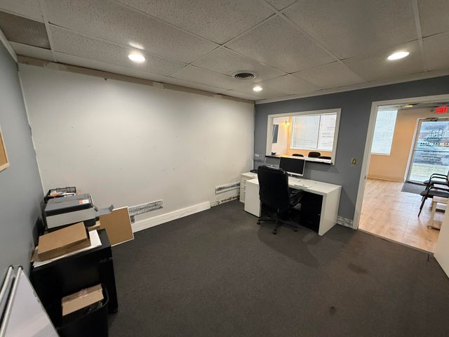 728 W 11 Mile Road, Madison Heights, MI 48071