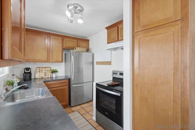 6735 Amherst 5, San Diego, CA 92115