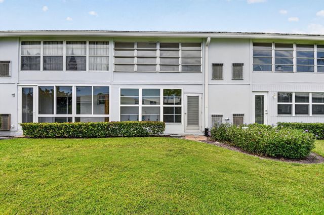 5520 N Ocean Boulevard N 110, Ocean Ridge, FL 33435