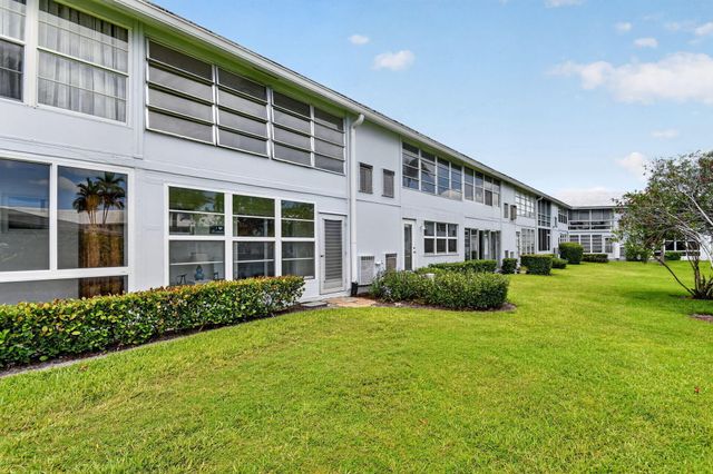 5520 N Ocean Boulevard N 110, Ocean Ridge, FL 33435