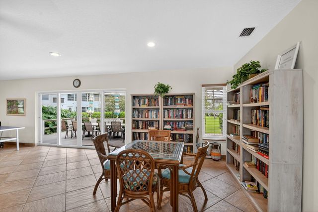 5520 N Ocean Boulevard N 110, Ocean Ridge, FL 33435