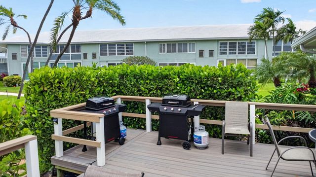 5520 N Ocean Boulevard N 110, Ocean Ridge, FL 33435